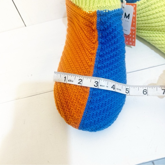 Verloop Mismatched Slipper Bootie Lime/Cobalt size S/M New with Tags! - Picture 8 of 14